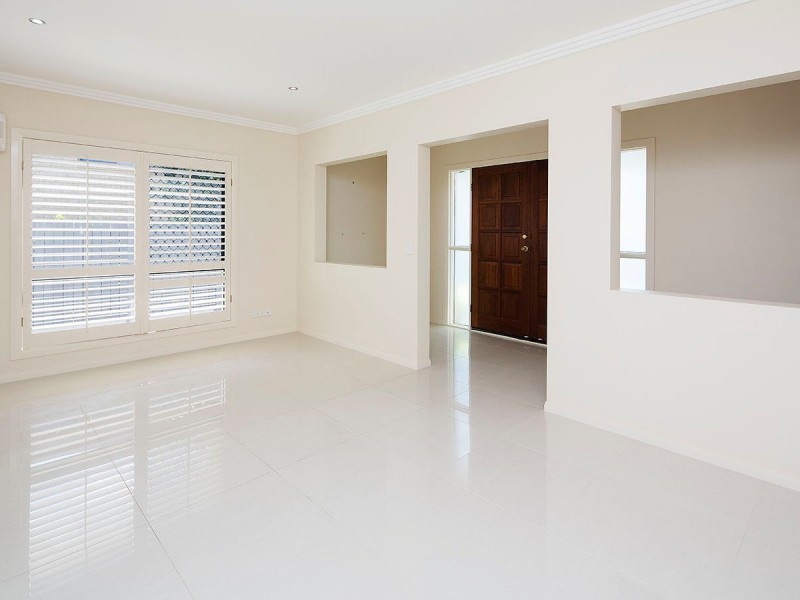 16 Glyn Street, Coorparoo QLD 4151