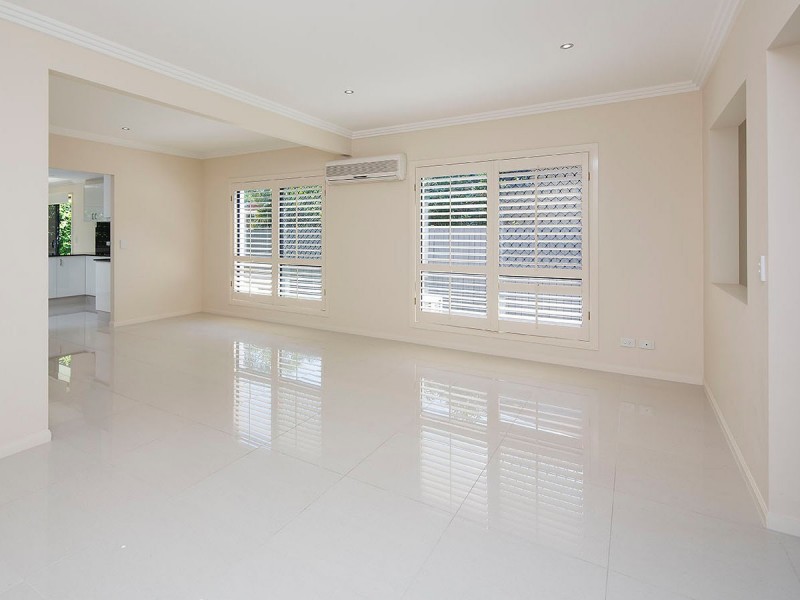 16 Glyn Street, Coorparoo QLD 4151