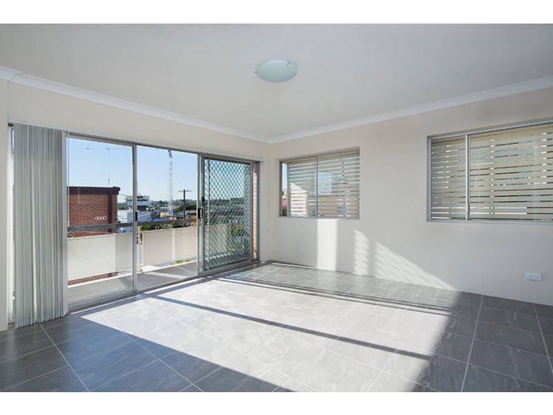 4/19 Amelia Street, Coorparoo QLD 4151
