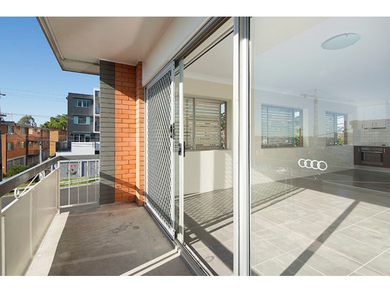 4/19 Amelia Street, Coorparoo QLD 4151