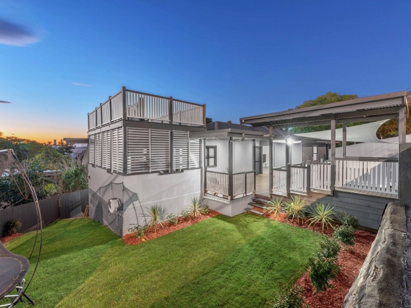 330 Chatsworth Road, Coorparoo QLD 4151