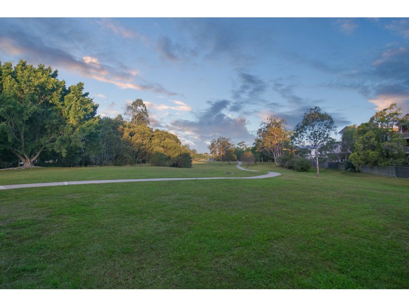 4/11 Temple Street, Coorparoo QLD 4151