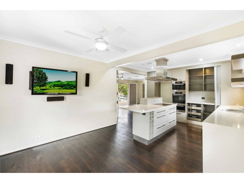 56 Nicklin Street, Coorparoo QLD 4151