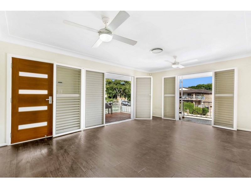 56 Nicklin Street, Coorparoo QLD 4151