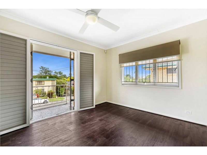 56 Nicklin Street, Coorparoo QLD 4151