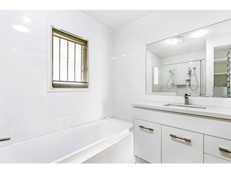 56 Nicklin Street, Coorparoo QLD 4151