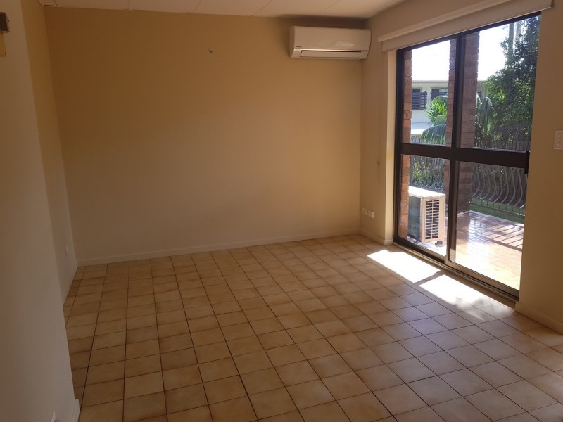 3/18 Rolle Street, Holland Park QLD 4121