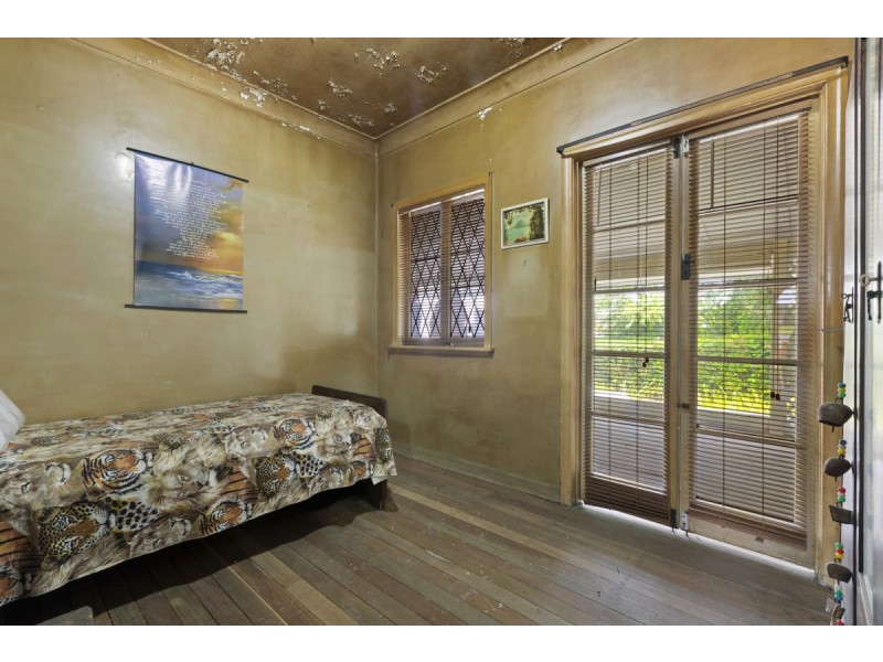 687 Old Cleveland Road, Camp Hill QLD 4152