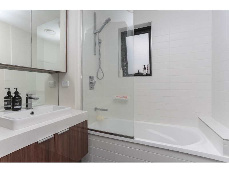 225/21 Masters Street, Newstead QLD 4006