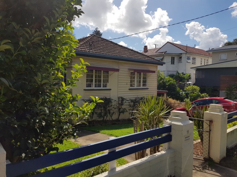 11 Dale Street, Coorparoo QLD 4151