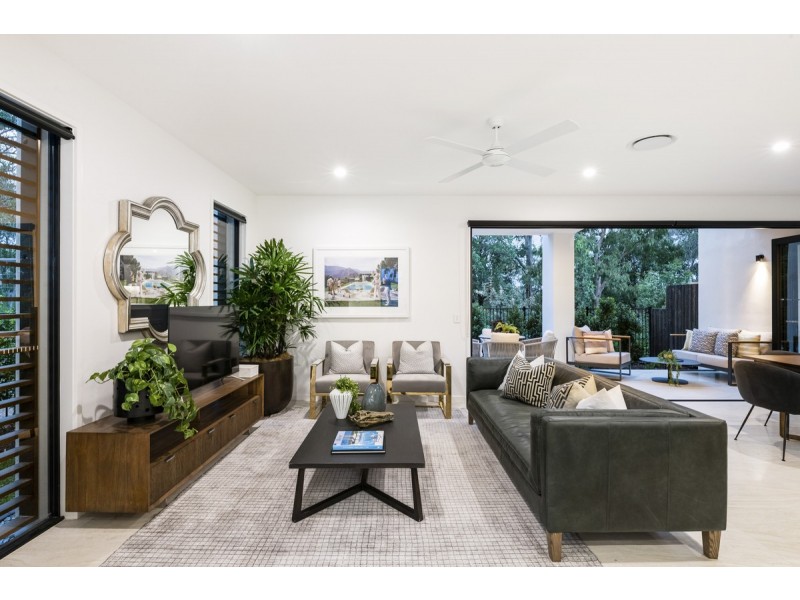 35 Smith Place, Cannon Hill QLD 4170