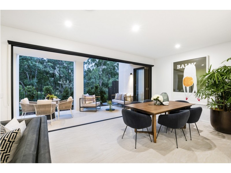 35 Smith Place, Cannon Hill QLD 4170