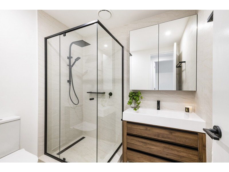 35 Smith Place, Cannon Hill QLD 4170