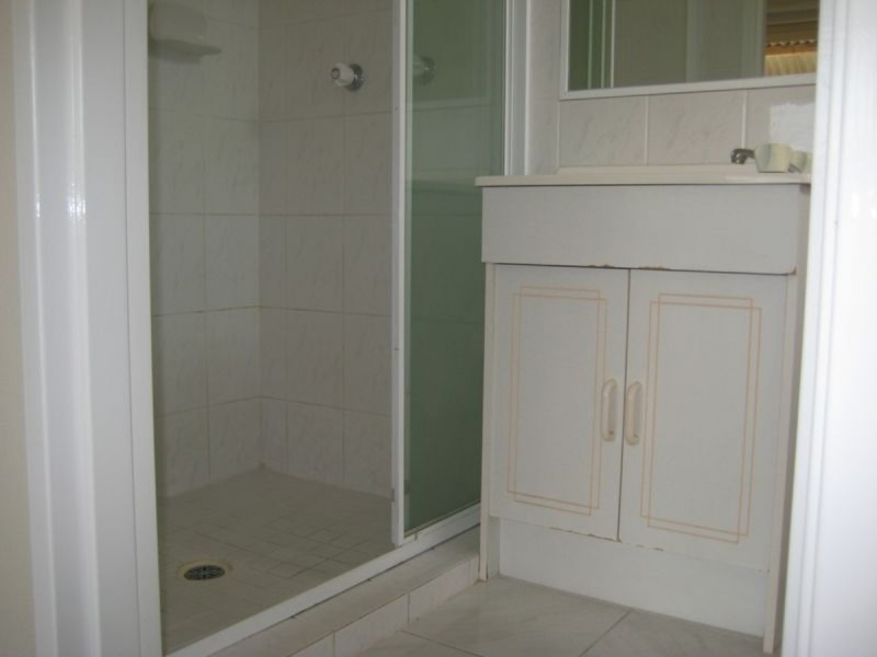 4/98 Pembroke Road, Coorparoo QLD 4151