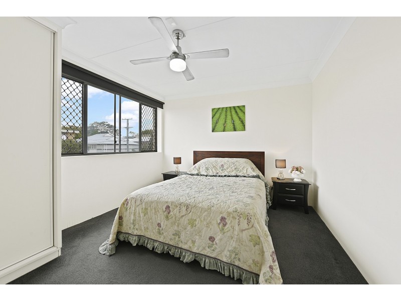 4/72 Kitchener Street, Coorparoo QLD 4151