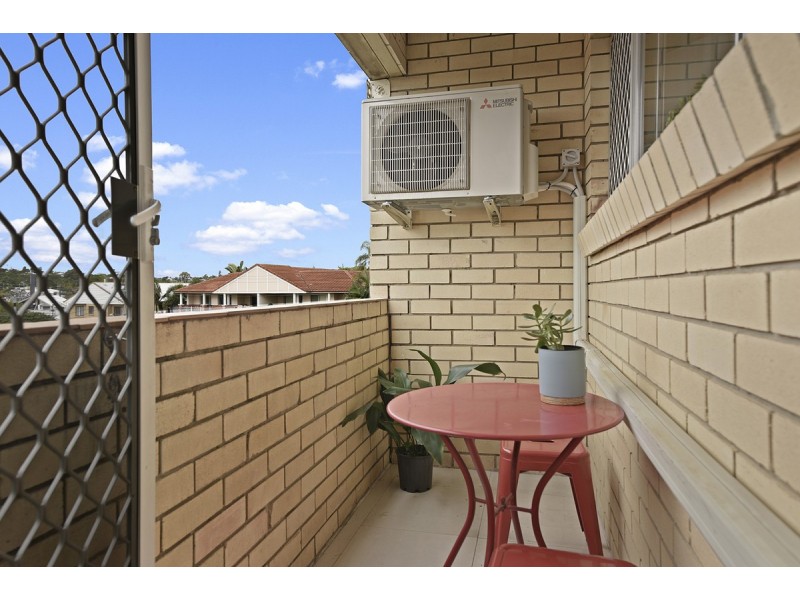 4/72 Kitchener Street, Coorparoo QLD 4151