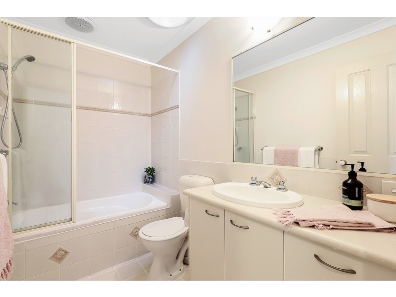 3/316 Long Street East, Graceville QLD 4075