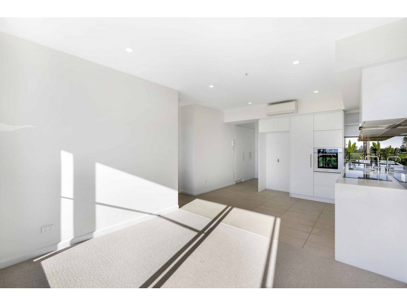 20503/300 Old Cleveland Road, Coorparoo QLD 4151