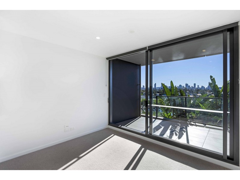 20503/300 Old Cleveland Road, Coorparoo QLD 4151