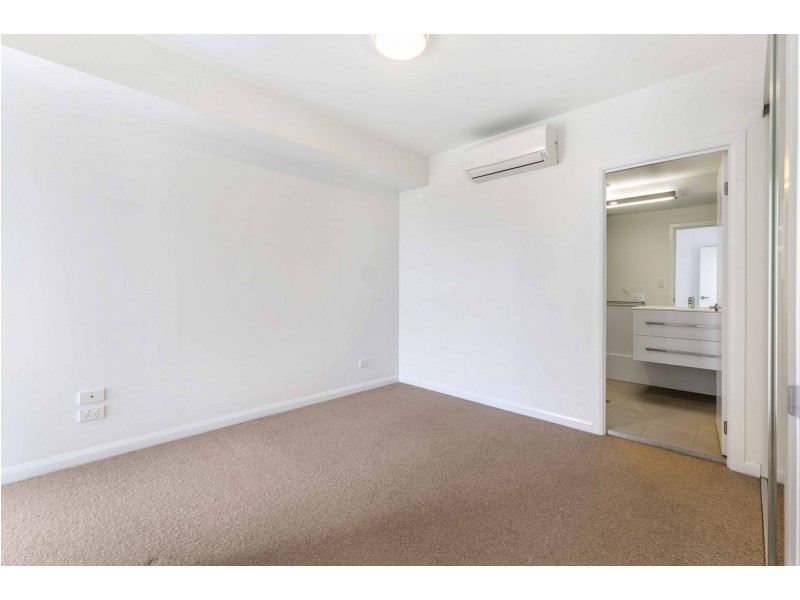 20503/300 Old Cleveland Road, Coorparoo QLD 4151