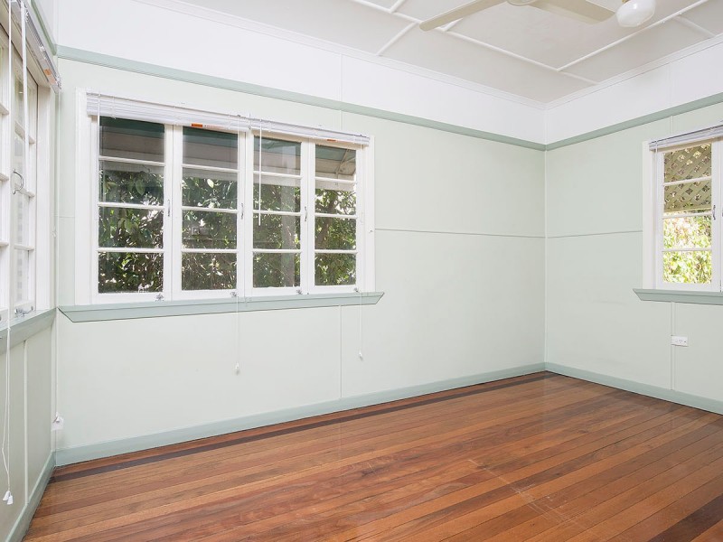 55 Canopus Street, Coorparoo QLD 4151