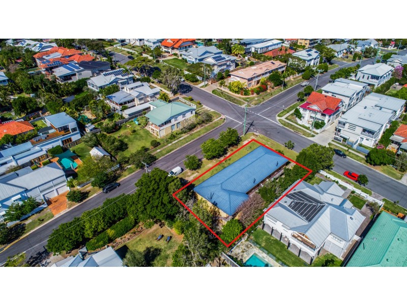 44 Halland Terrace, Camp Hill QLD 4152