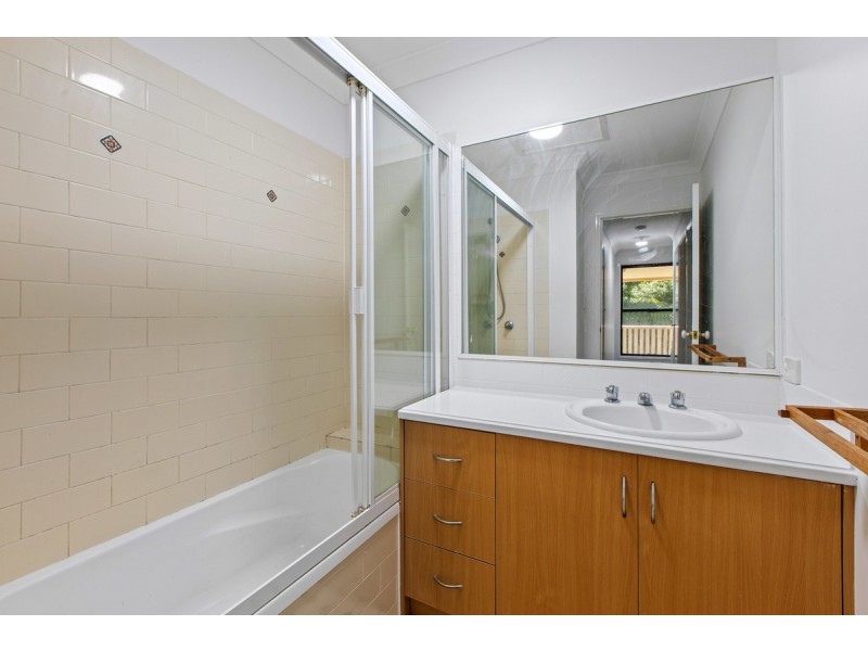 3/46 Gladys Street, Greenslopes QLD 4120