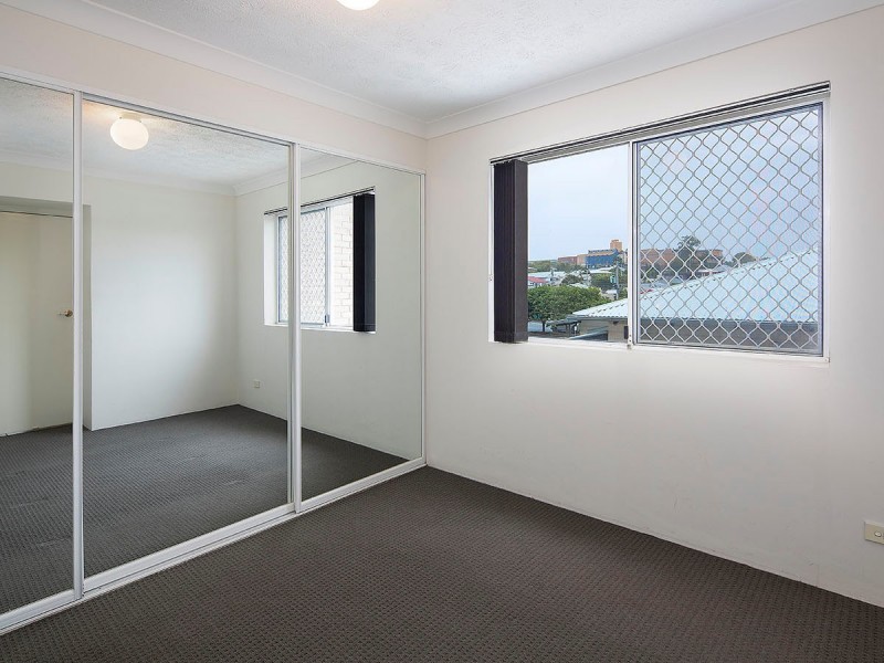 4/11 Shakespeare Street, Coorparoo QLD 4151