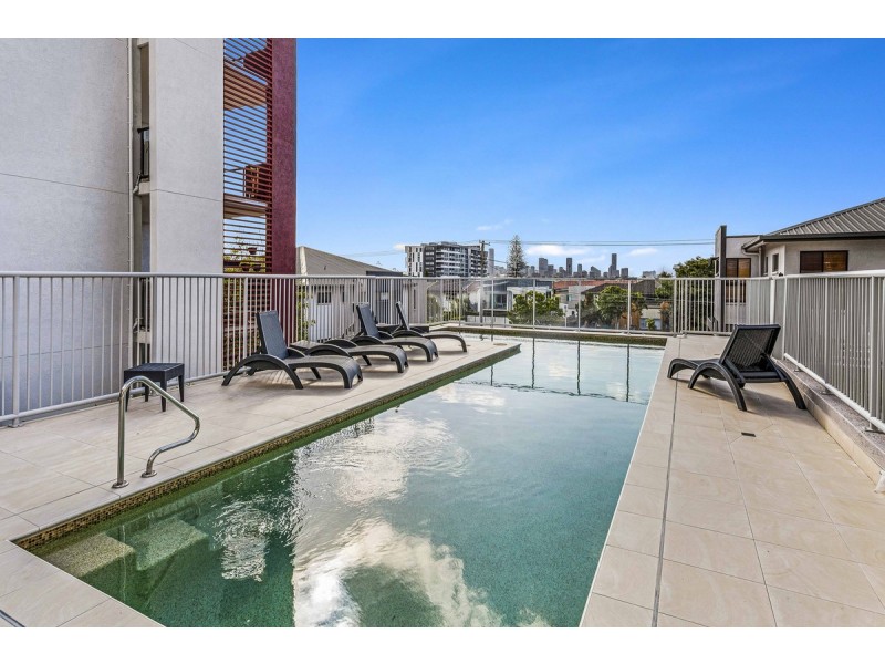 42/11 Kitchener Street, Coorparoo QLD 4151