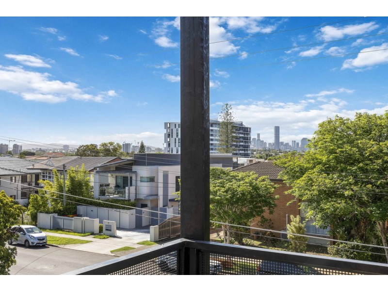 42/11 Kitchener Street, Coorparoo QLD 4151