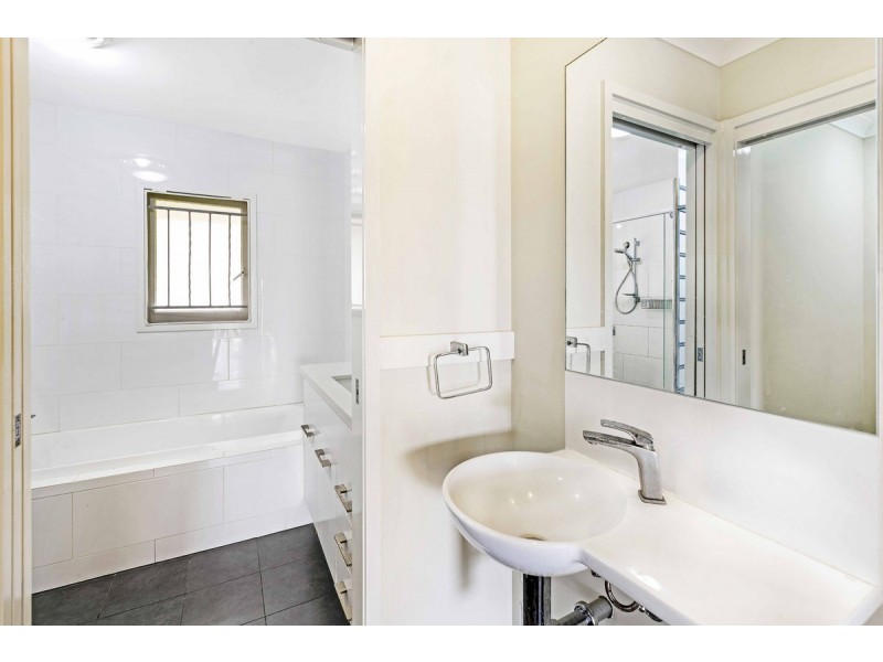 56 Nicklin Street, Coorparoo QLD 4151