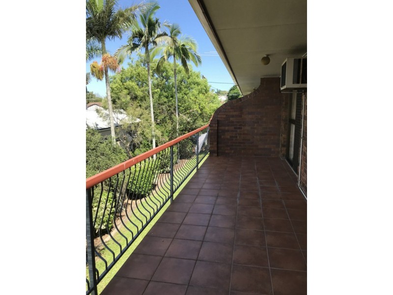 11/18 Rolle Street, Holland Park West QLD 4121