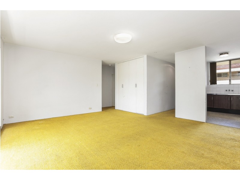 2/35 York Street, Coorparoo QLD 4151