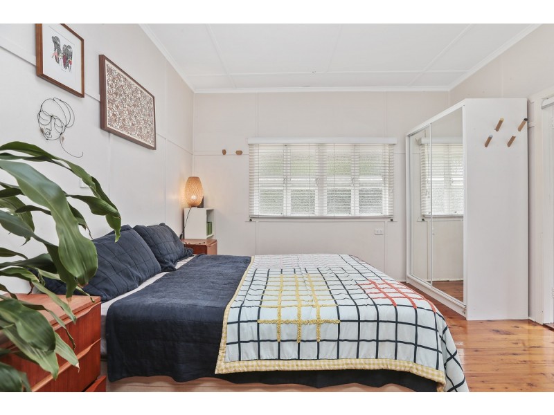 289 Nursery Road, Holland Park QLD 4121