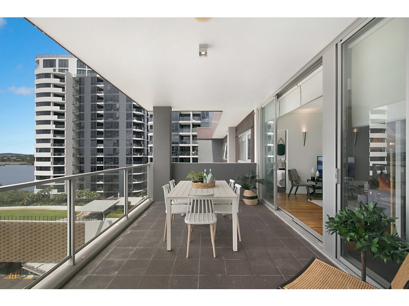 887/43 Hercules Street, Hamilton QLD 4007