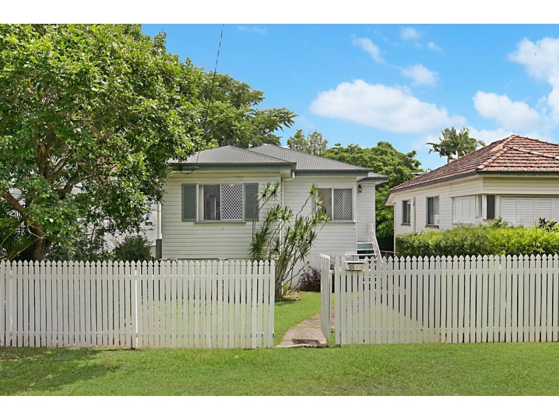 38 Nelson Street, Coorparoo QLD 4151