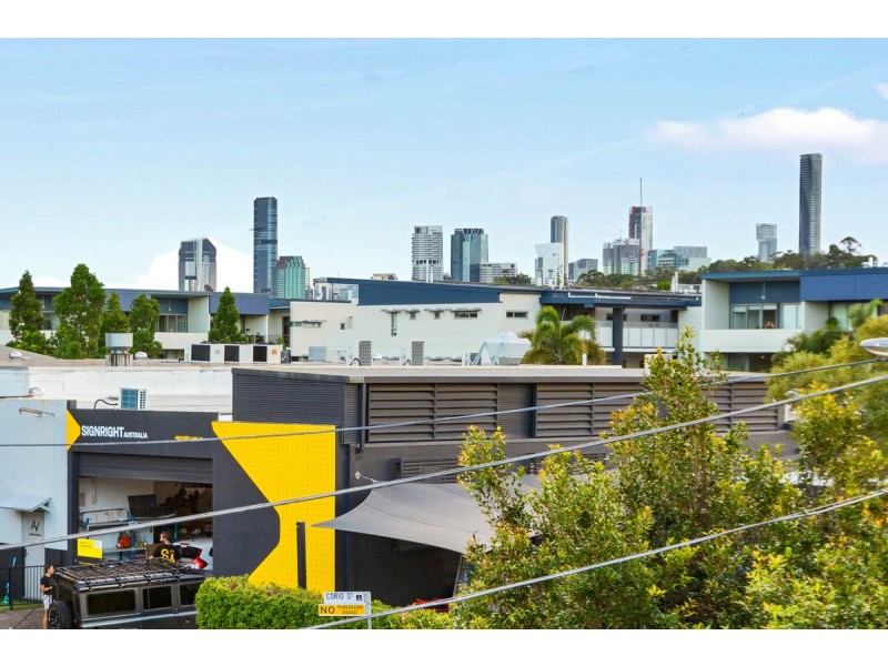 32/15 Barramul Street, Bulimba QLD 4171