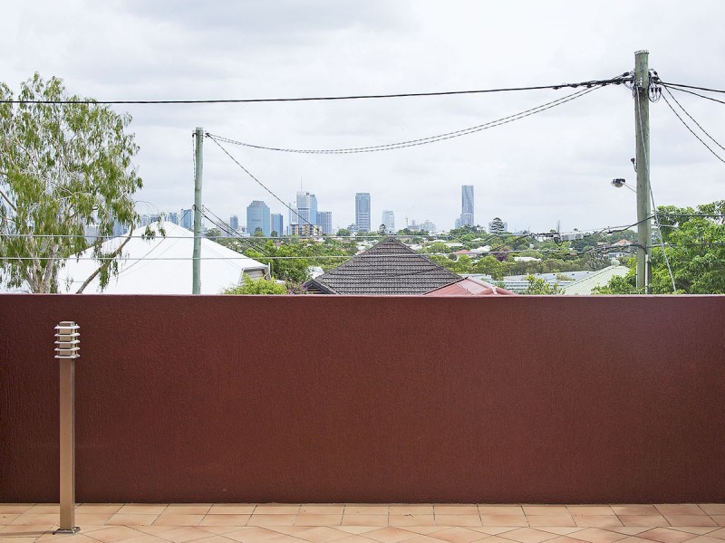 2/37 Ninth Avenue, Coorparoo QLD 4151