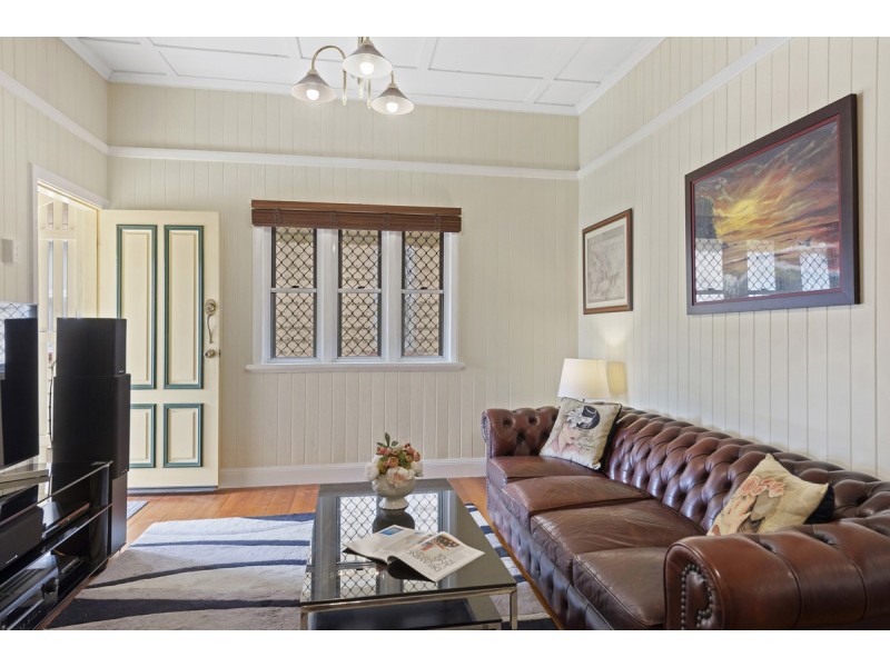 35 Nudgee Road, Hamilton QLD 4007