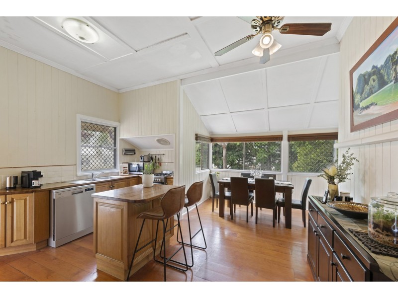 35 Nudgee Road, Hamilton QLD 4007