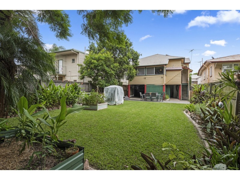 35 Nudgee Road, Hamilton QLD 4007