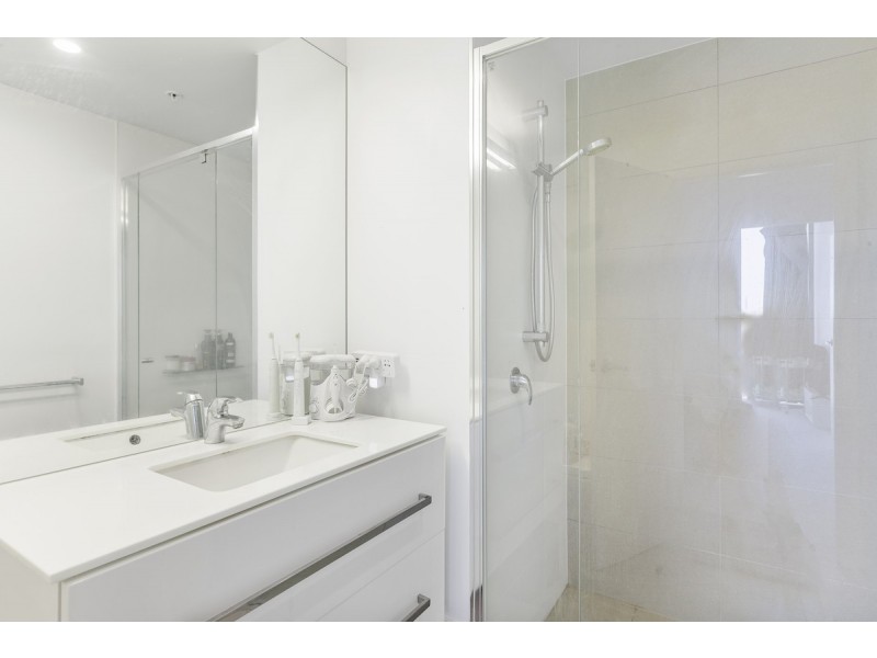 30808/300 Old Cleveland Road, Coorparoo QLD 4151