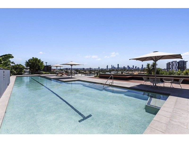 30808/300 Old Cleveland Road, Coorparoo QLD 4151