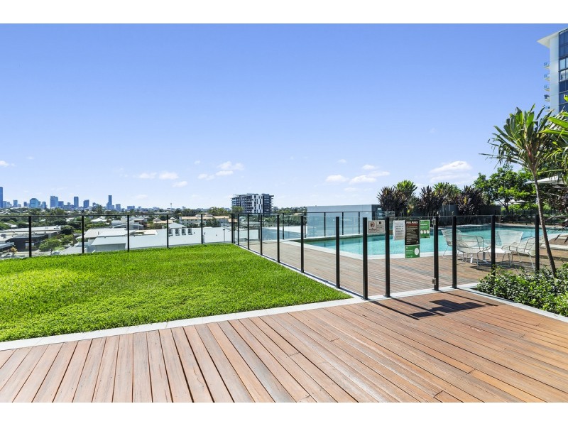 30808/300 Old Cleveland Road, Coorparoo QLD 4151