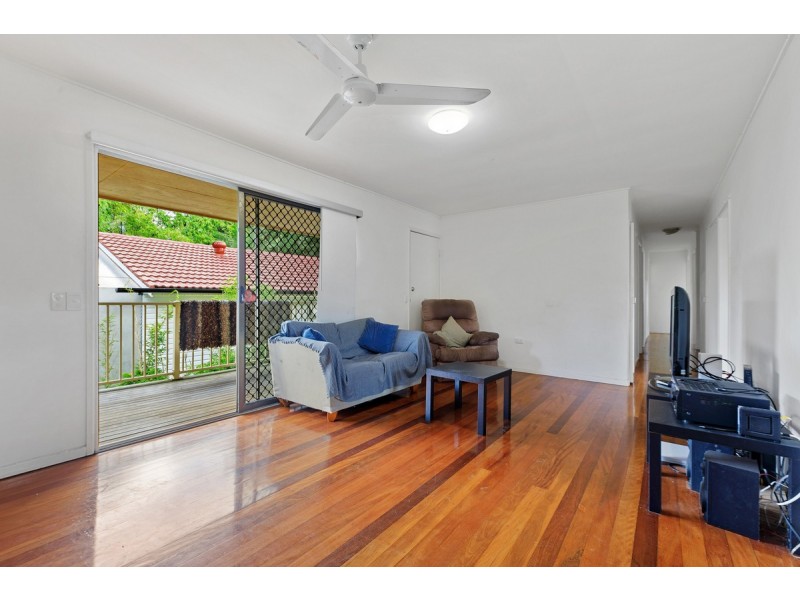 33 Wills Street, Coorparoo QLD 4151