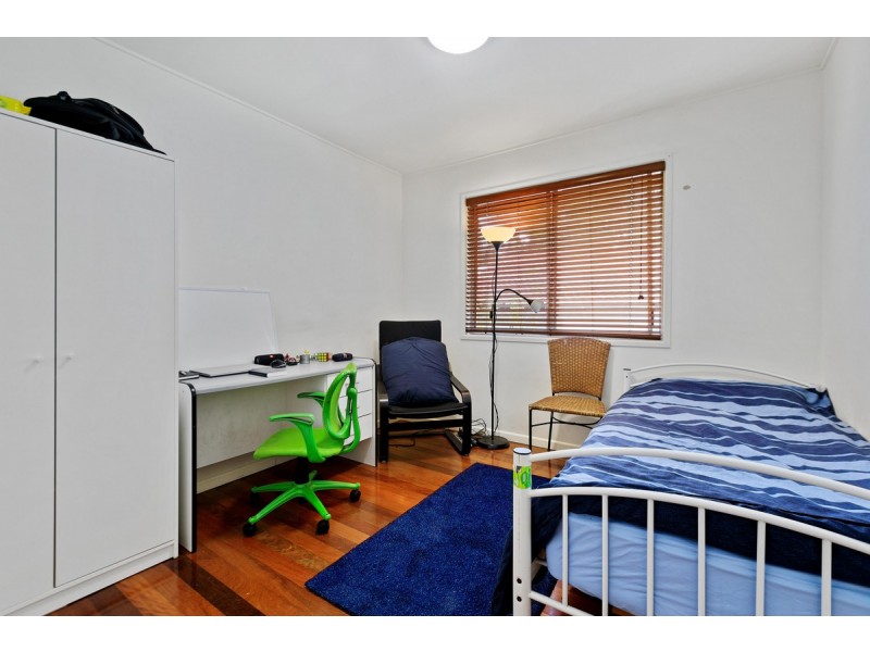 33 Wills Street, Coorparoo QLD 4151