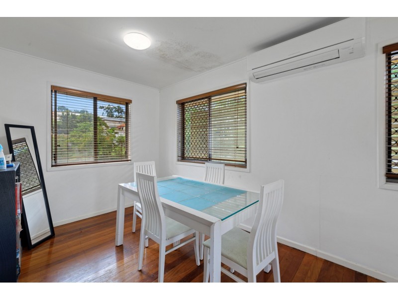 33 Wills Street, Coorparoo QLD 4151