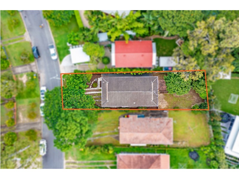 33 Wills Street, Coorparoo QLD 4151