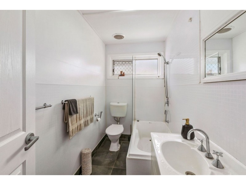 48 Broadwater Road, Mount Gravatt East QLD 4122