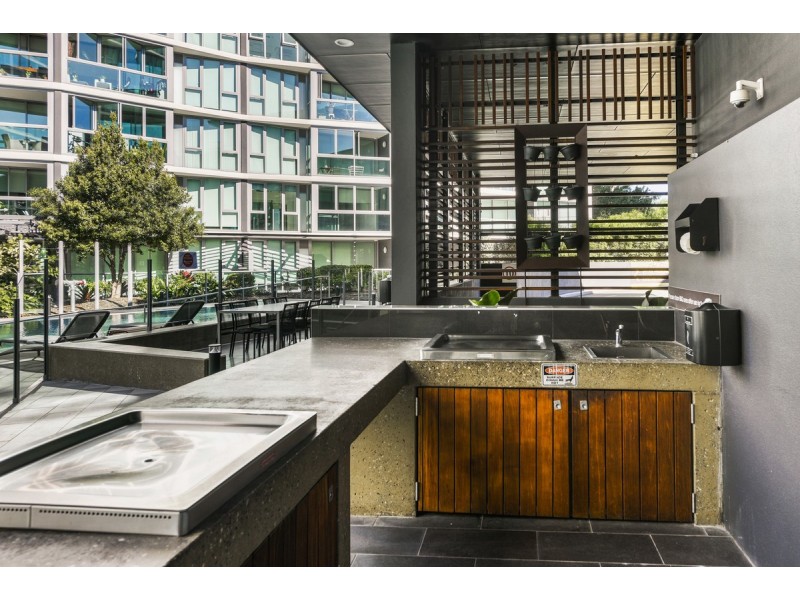 20506/8 Hercules Street, Hamilton QLD 4007